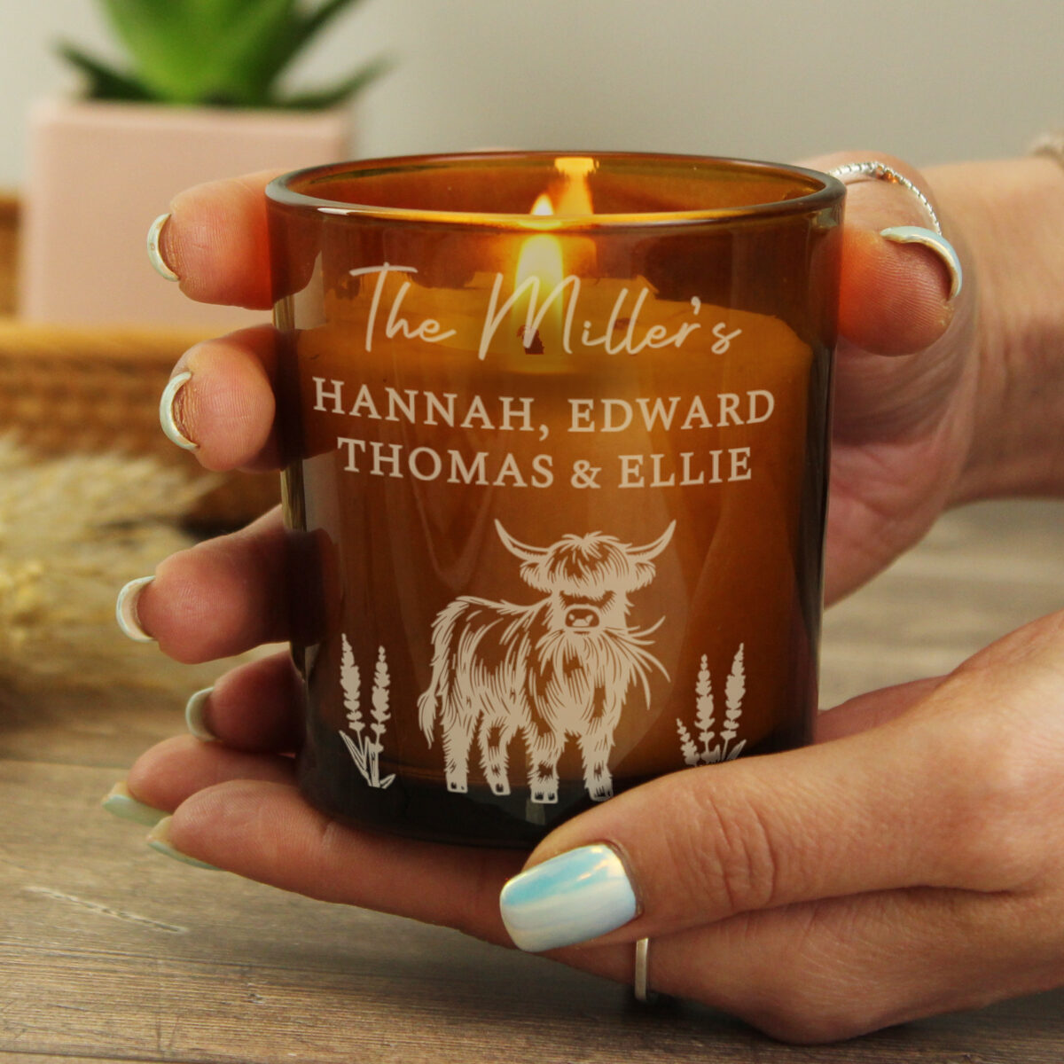 Personalised Engraved Highland Cow Amber Glass Candle - Image 2